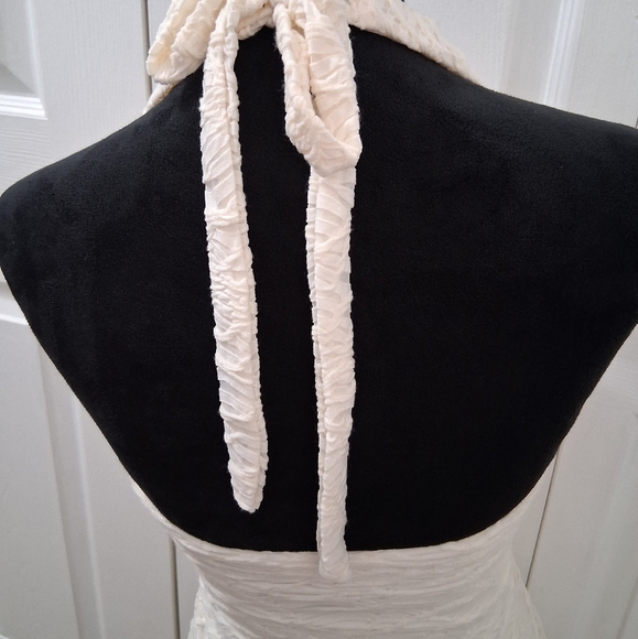 Bear Dance Textured Cream Halter Dress Size M - Picture 6 of 14
